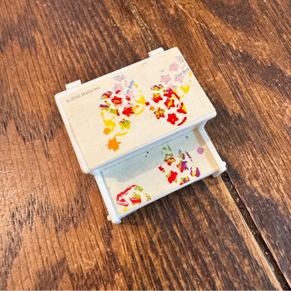 Dollhouse toilet and step stool - Picture 3 of 5